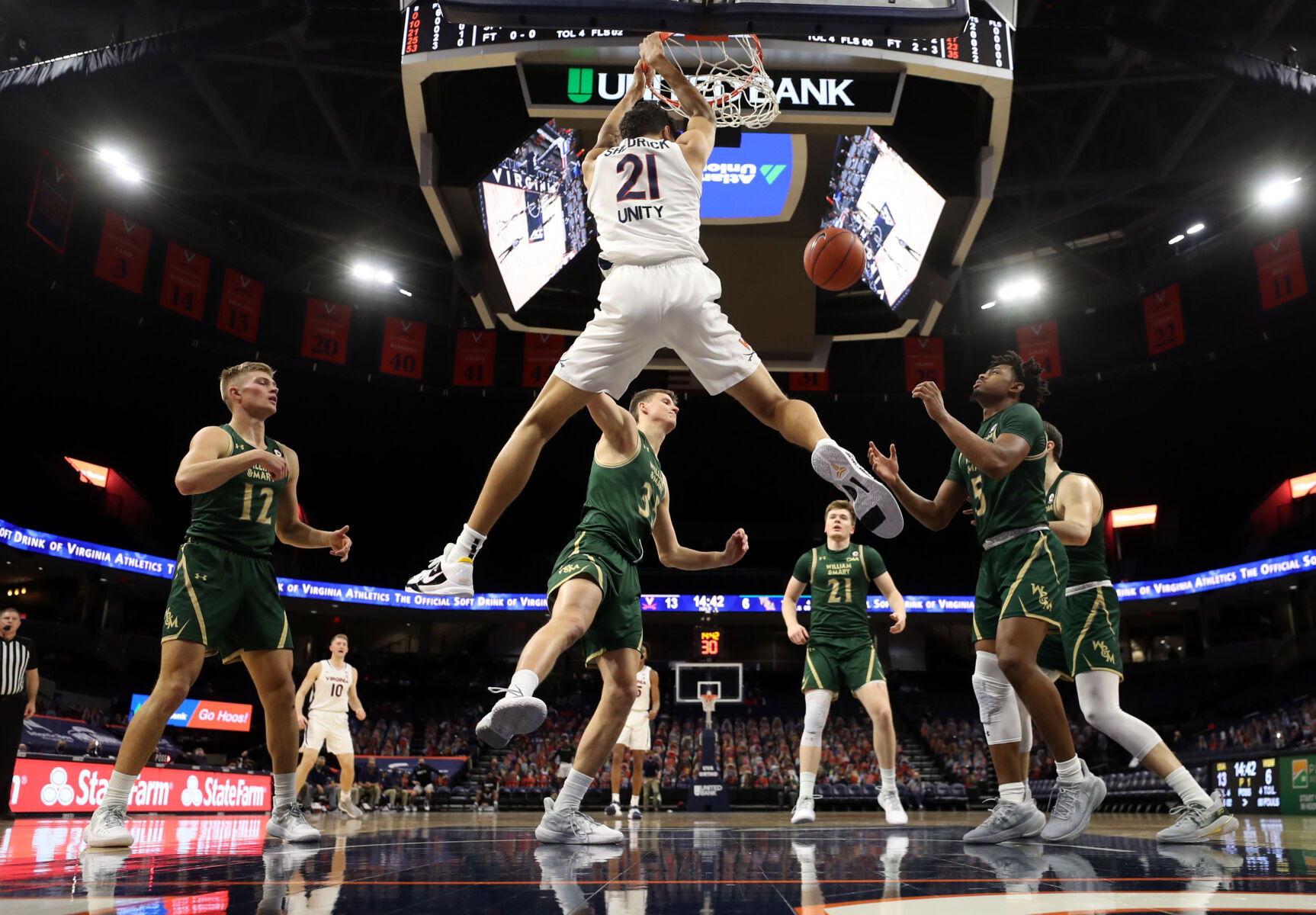 122220-cdp-sports-uva-mbball328.JPG